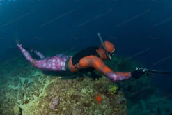 Divein Combo Red Camouflage - Tailor Made Wetsuit -Diving Supplies Store frk 95071 1