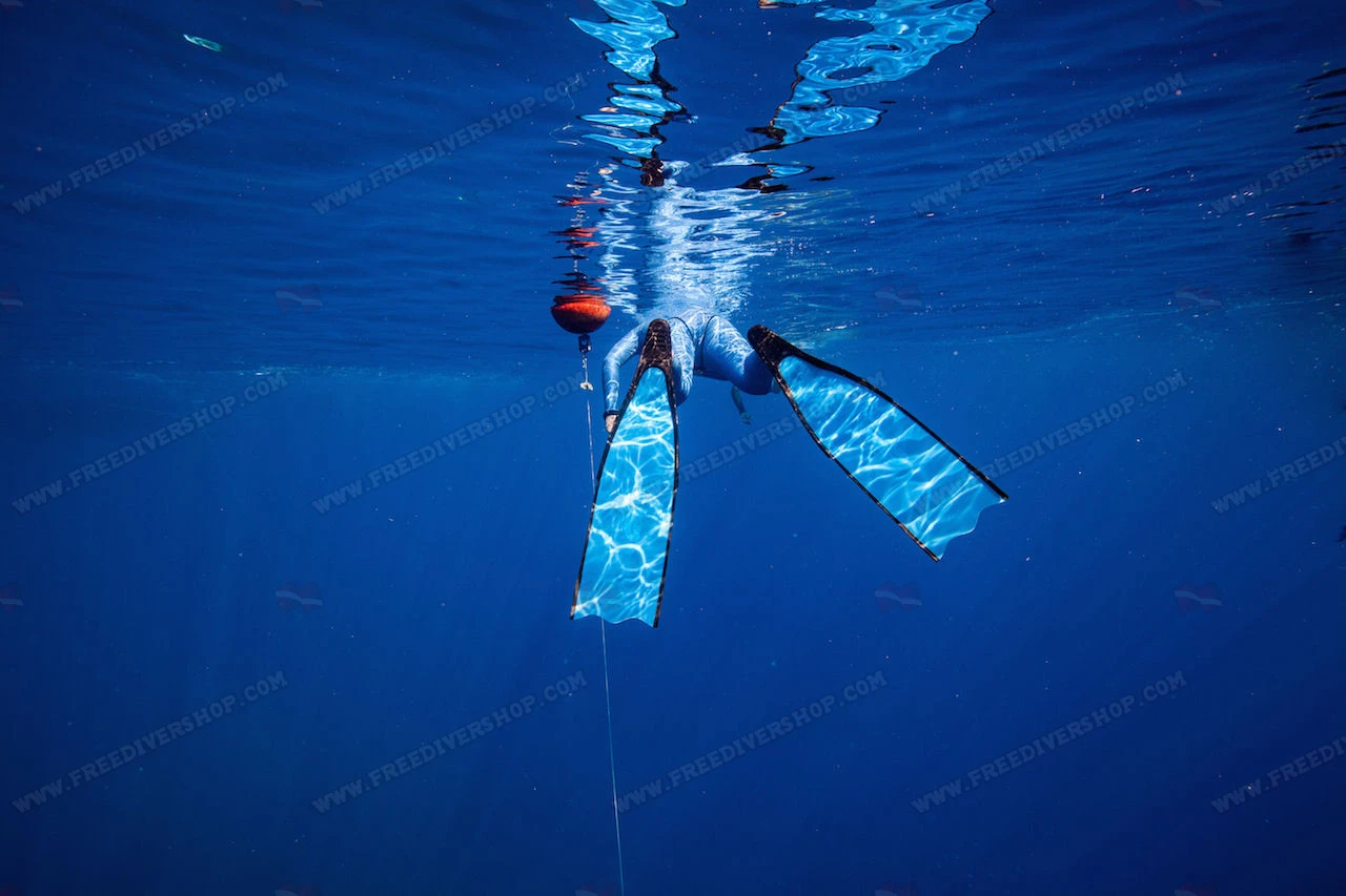 WaterWay Capt. Nemo Deep Blue Power Fins 11 WaterWay Capt. Nemo Deep Blue Power Fins - Image 11